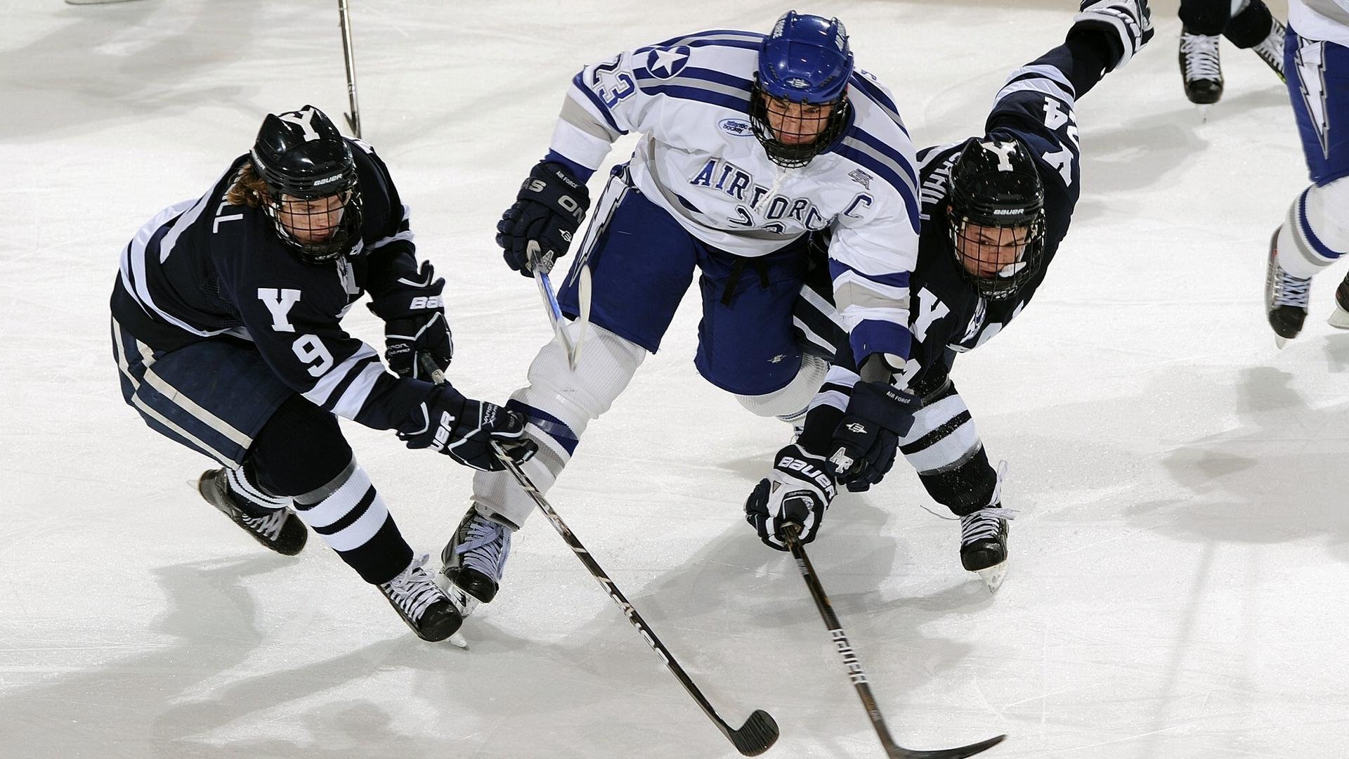 德甲争冠战之夜，卢卡库一锤定音，诠释巨星价值