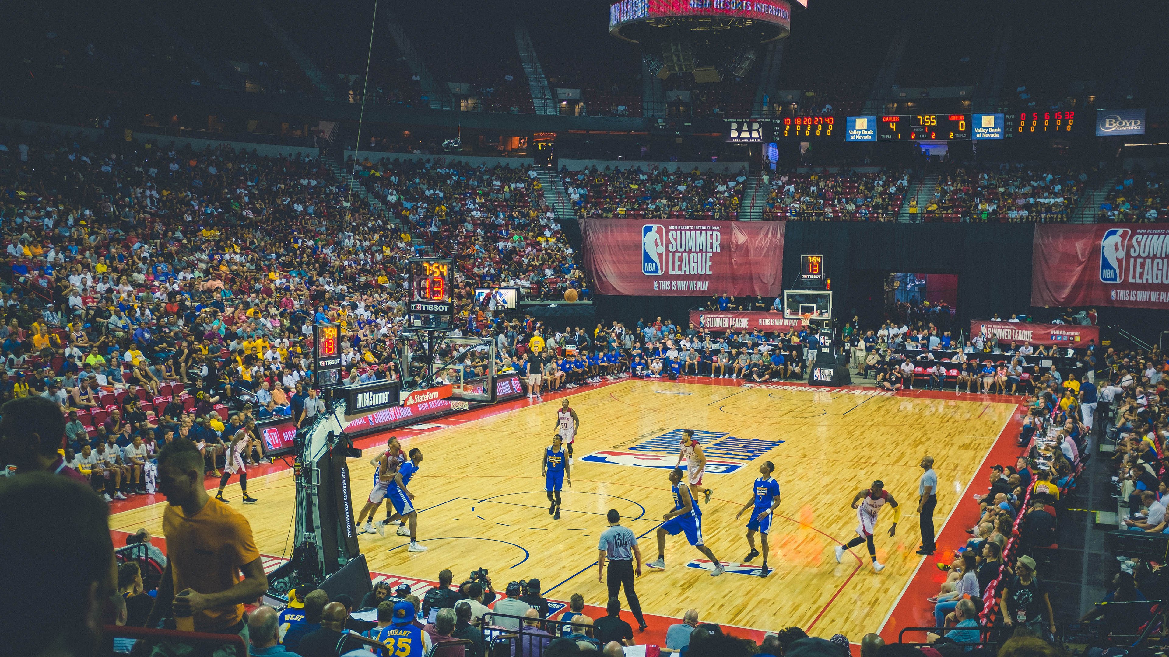 德罗赞式爆发！广东队以强行终结艺术击退新疆