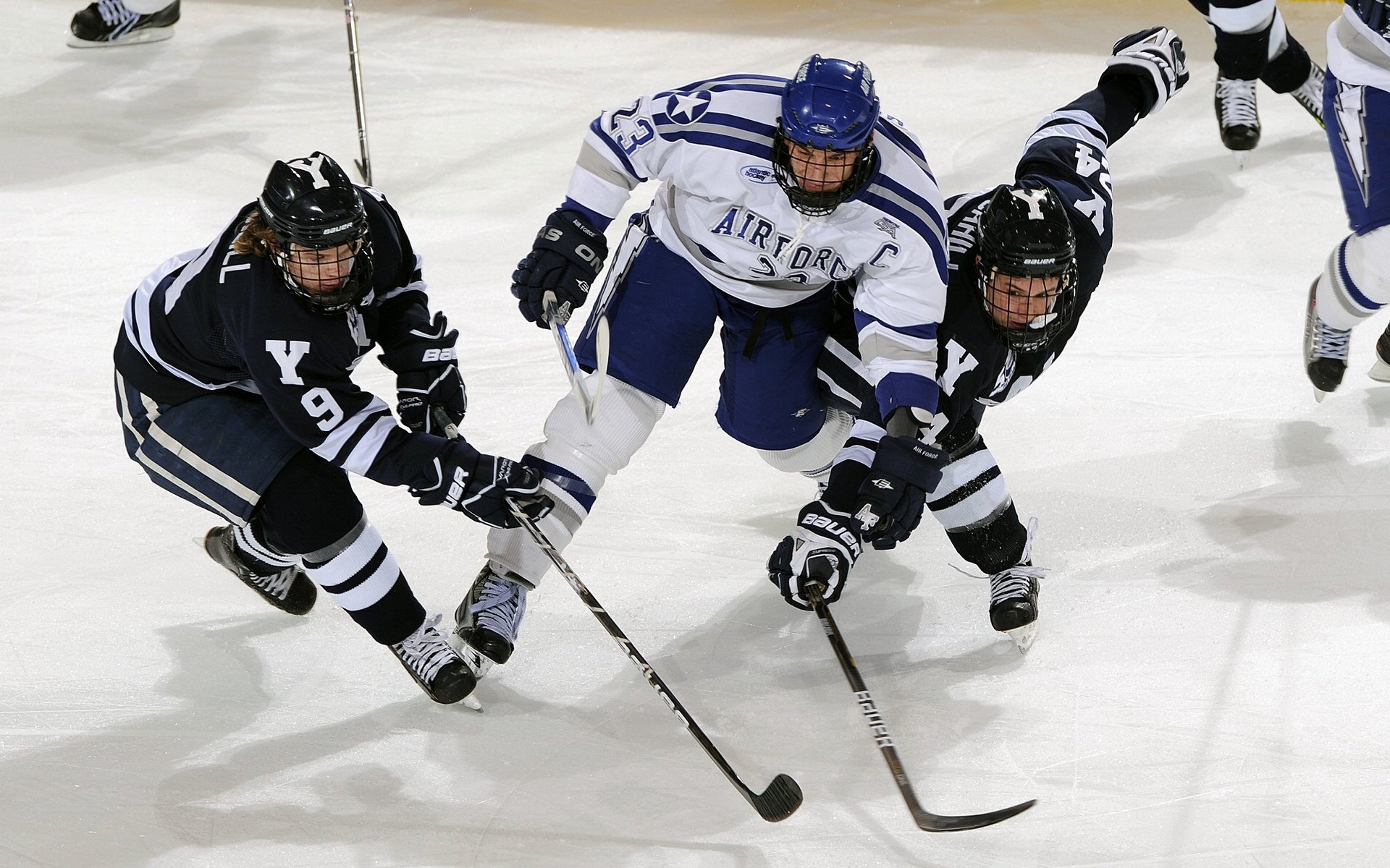 HuaTiHui-赛道与球场，F1街道赛焦点战与步行者力克开拓者的双重奏